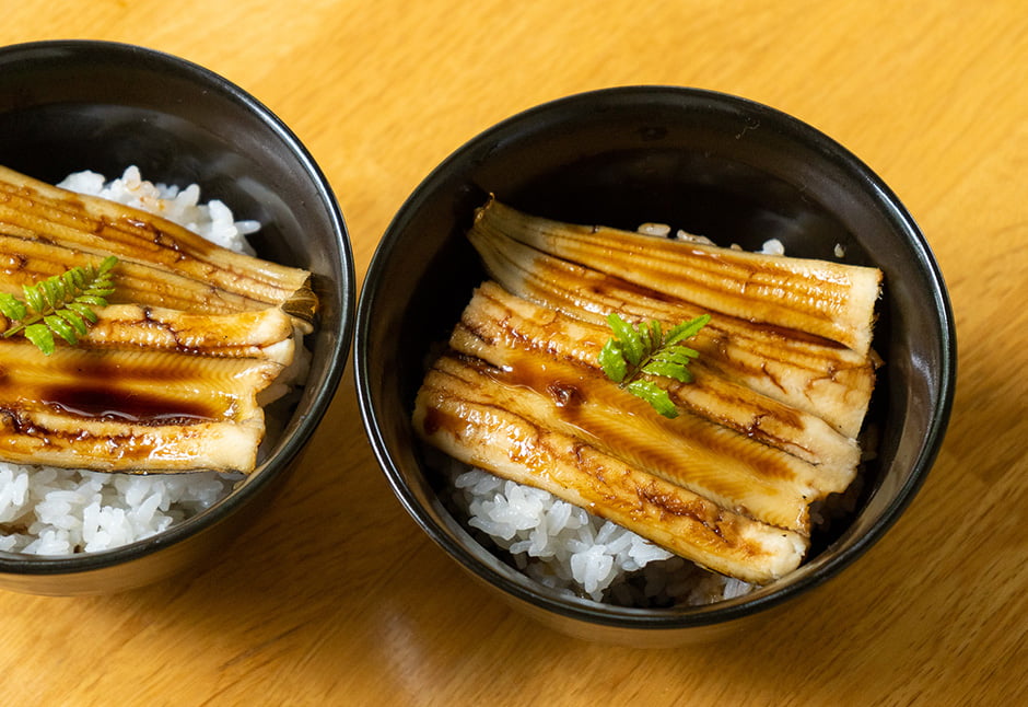 鼎・斉吉の煮穴子重