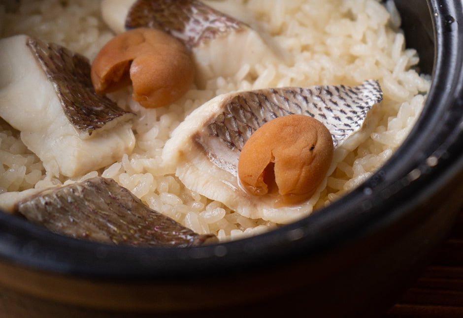 天然真鯛と梅の炊き込みご飯(1合用）